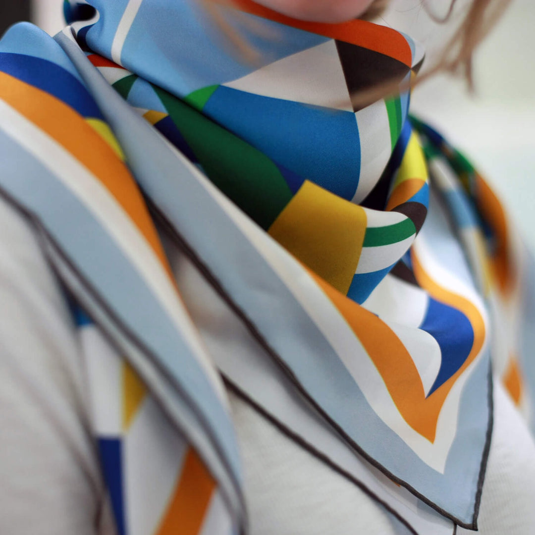 Double Sided Silk Scarf Of Triangle Magic