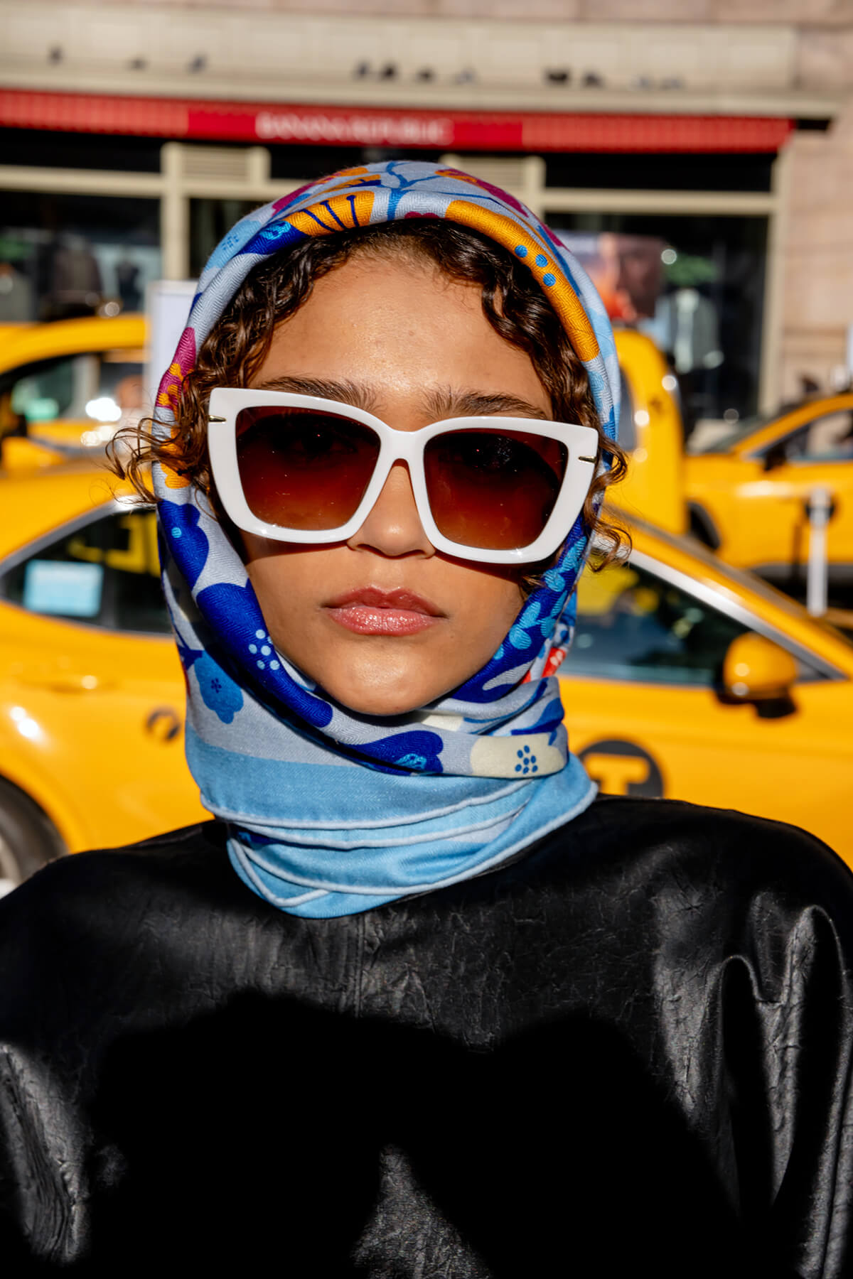 【韓国 Attends】Attends Wool Scarf Scarf in wool mix by Acne Studios. Trendy scarf in a