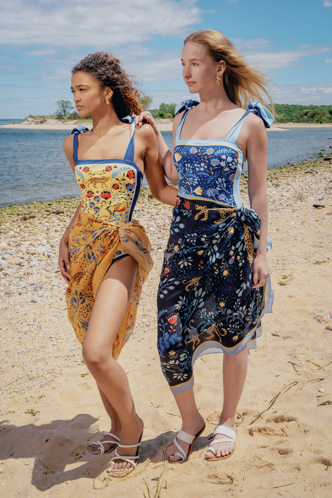 Beach Sarong Wrap - Amazon Rainforest Blue Beach Sarong Wrap - Amazon Rainforest Blue