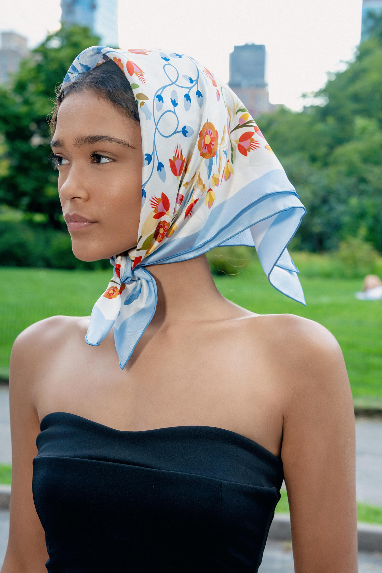 トップス YOSHUYUKI Silk Scarf Patterned Satin Top Double Sided Silk Scarf of Garden