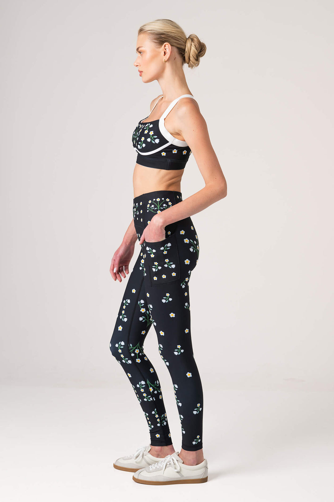 Night Garden High-Waisted Legging